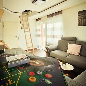 R&s Apartment